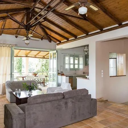 With Private Garden 빌라 크레스테나