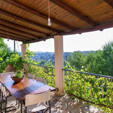 Villa With Private Garden Krésztena