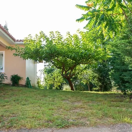 With Private Garden Вилла *